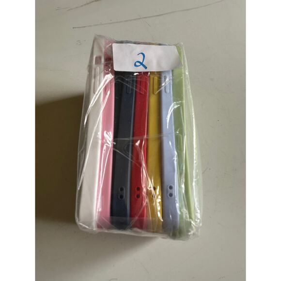 6 pack iPhone 14 Pro cases - Picture 4 of 5